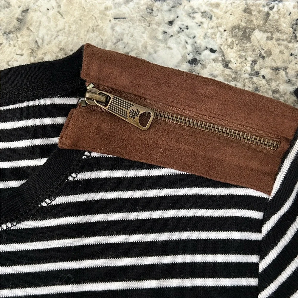 Lauren Ralph Lauren Black White Striped Top Suede Elbow Patches and Accents Sz M - Picture 11 of 15